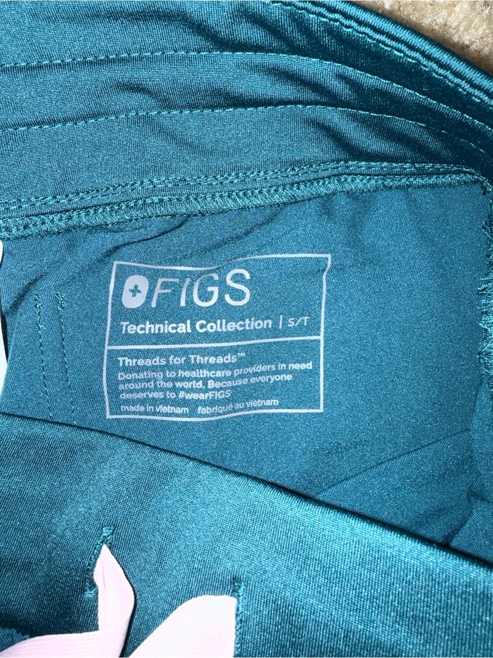 Figs Scrub Set - Picture 7 of 7